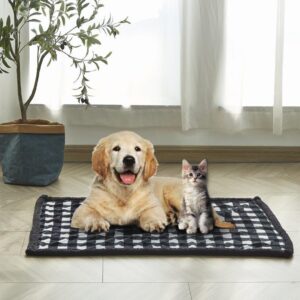 BLACK AND WHITE PLAID DOG THROW
