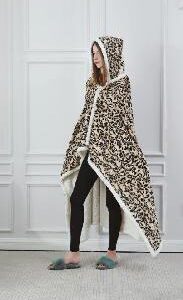 SAFARI STRIPE HOODED THROW