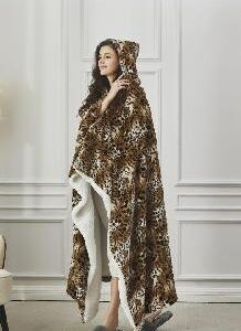SAVANNAH CAT HOODED THROW