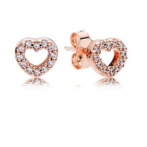 Stud Earrings Captured Hearts wi