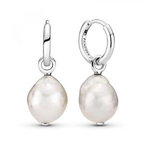 FRESHWATER CULTURED PEARL HOOPS